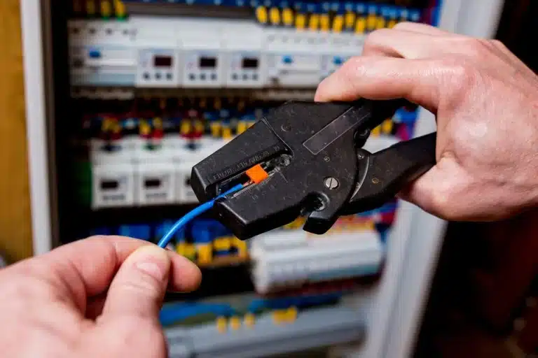 what is a smart relay