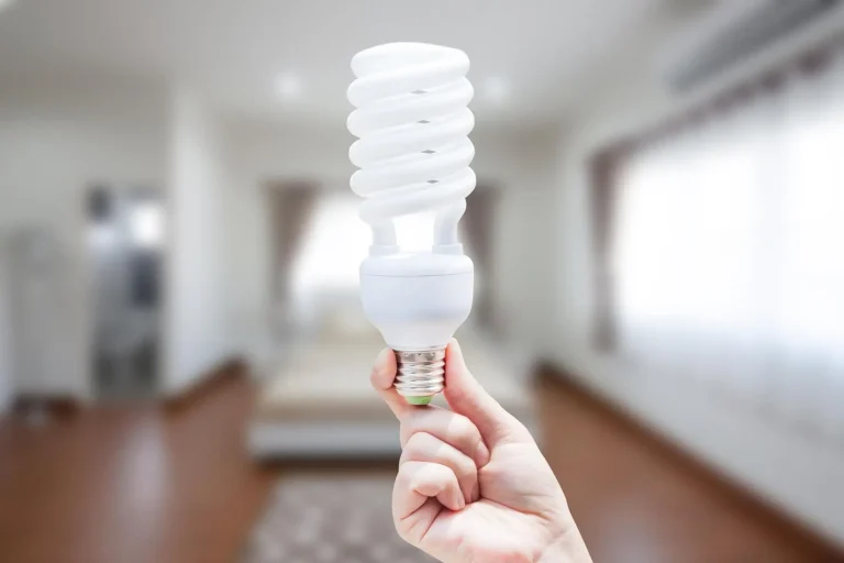 what is smart bulb
